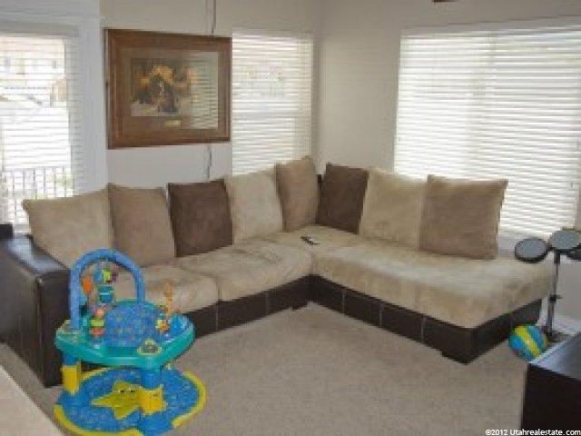 9025 S Ridge Bend Ct E, Sandy, UT 84094 — photo 3