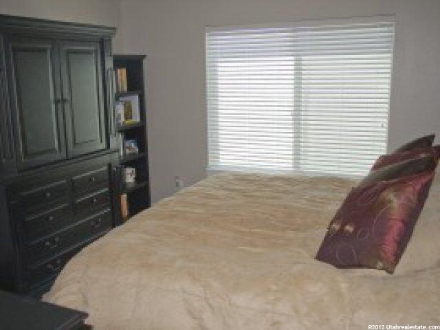 9025 S Ridge Bend Ct E, Sandy, UT 84094 — photo 8
