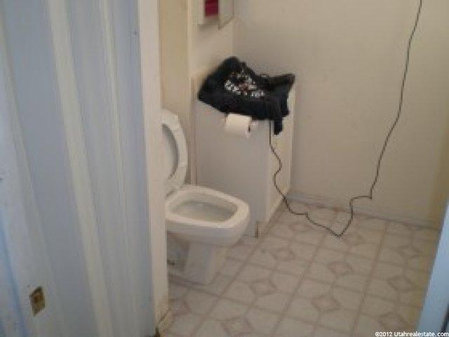 10458 Leilani Dr, Sandy, UT 84070 — photo 5