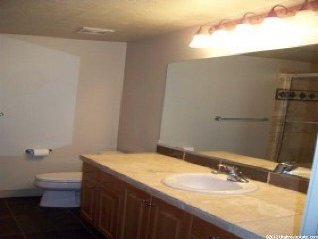 2475 E 1900 N, Layton, UT 84040 — photo 7