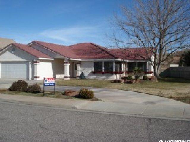 1919 S Point Dr E, St. George, UT 84790 — photo 2