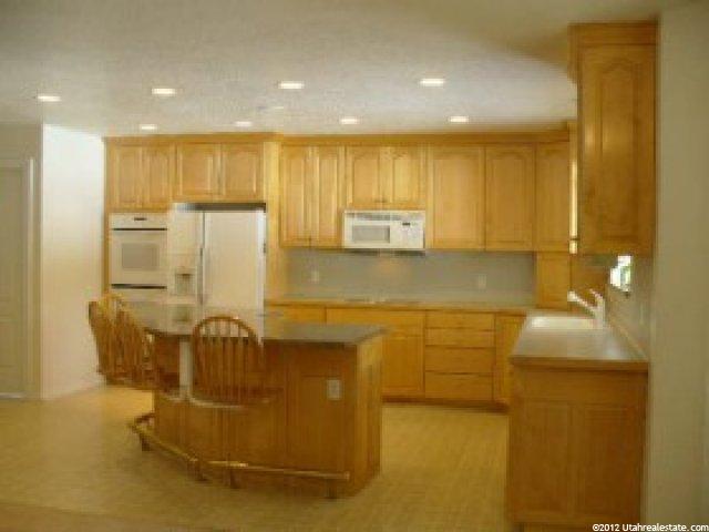 1213 Orchard Dr, Bountiful, UT 84010 — photo 2