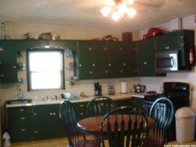 1083 E 2500 S, Vernal, UT 84078 — photo 2