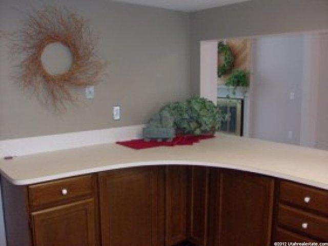 361 E Pepperidge Dr, Midvale, UT 84047 — photo 4
