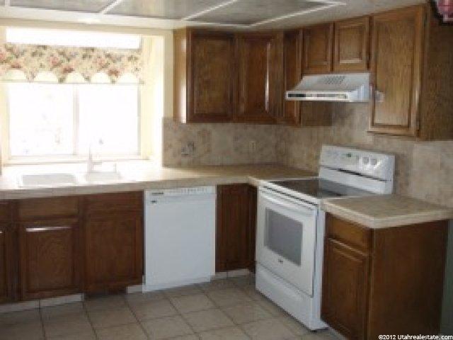 5463 S 300 E, Washington Terrace, UT 84405 — photo 7