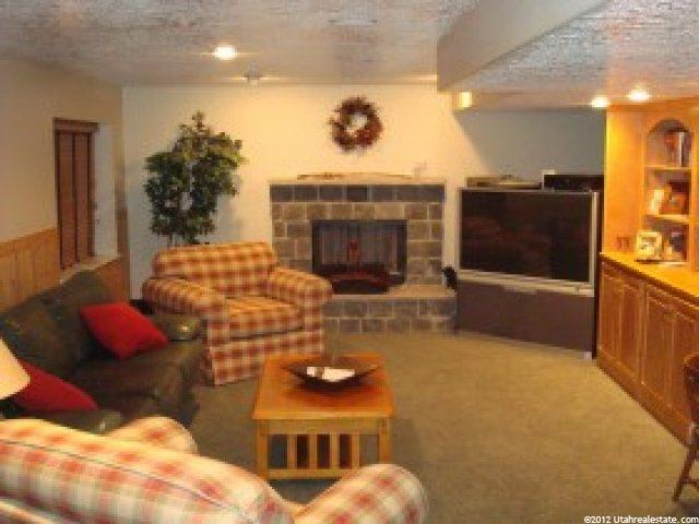 12203 Bluff View Dr, Sandy, UT 84092 — photo 11