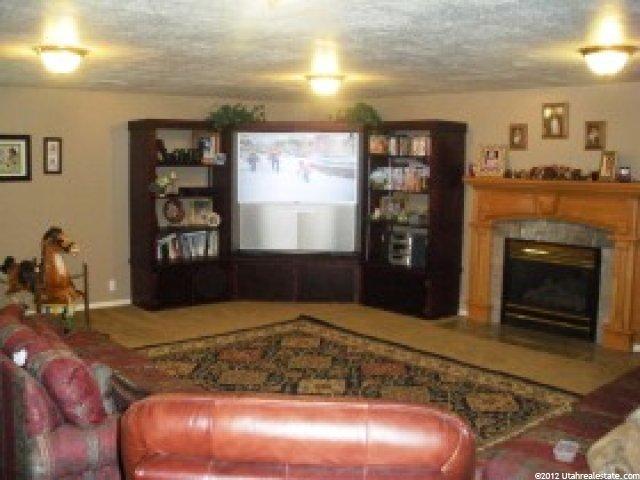 918 W Riverbend Dr, Murray, UT 84123 — photo 7