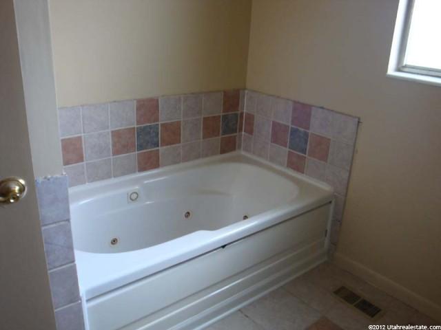 831 N 250 W, Sunset, UT 84015 — photo 8
