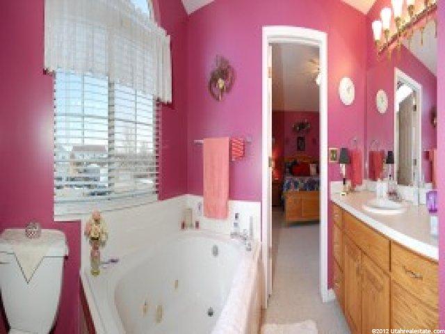 2537 N 1220 W, Clinton, UT 84015 — photo 7