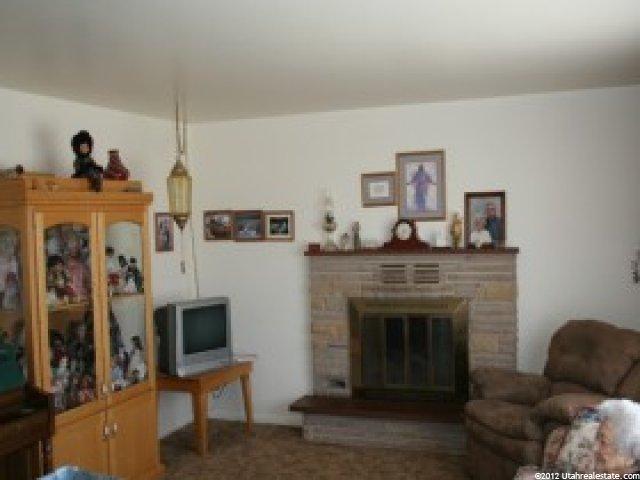 682 N 3500 W, Vernal, UT 84078 — photo 2