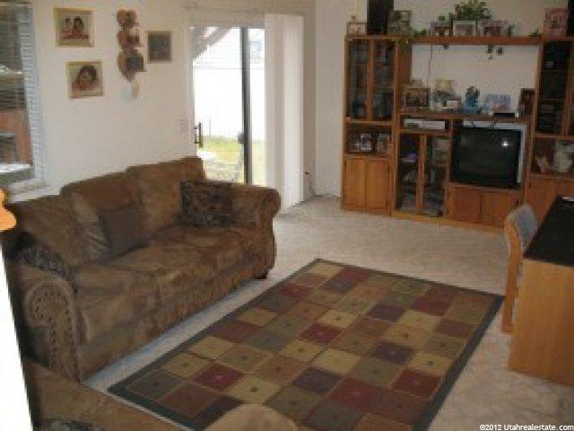 817 Meadow View Dr, Ogden, UT 84404 — photo 6