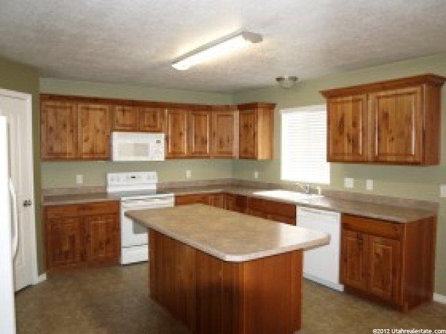 180 E 2325 S, Clearfield, UT 84015 — photo 2