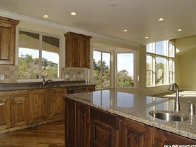 576 Oakview Ct, North Salt Lake, UT 84054 — photo 3