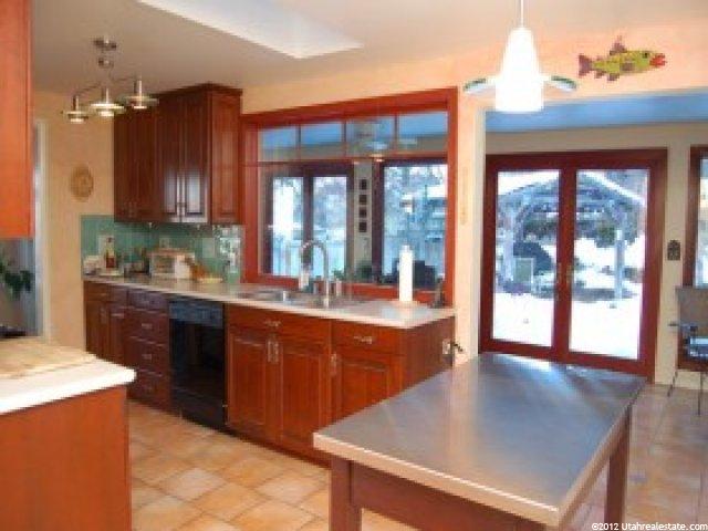 3671 E Kaibab Cir, Salt Lake City, UT 84109 — photo 2
