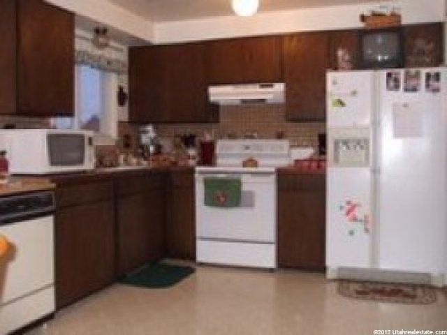 1562 W 1740 N, Clinton, UT 84015 — photo 2