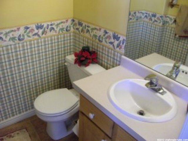 124 E 2400 S, Clearfield, UT 84015 — photo 10