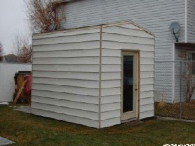1886 N 810 W, Clinton, UT 84015 — photo 8