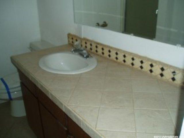 586 W 2050 N, West Bountiful, UT 84087 — photo 7