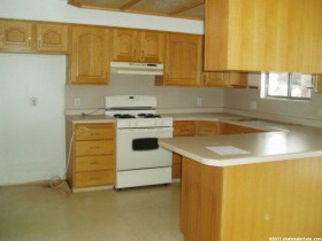 586 W 2050 N, West Bountiful, UT 84087 — photo 10