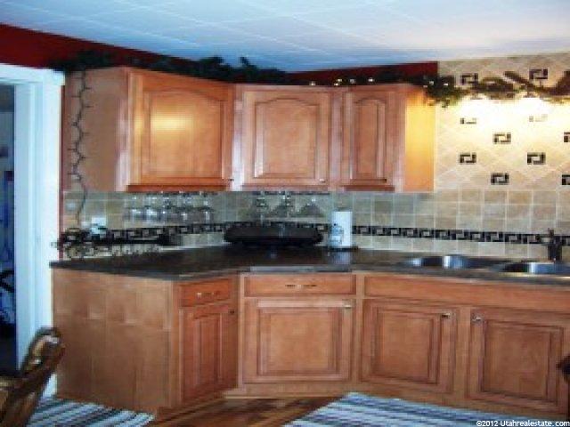 94 W 2000 N, Sunset, UT 84015 — photo 5