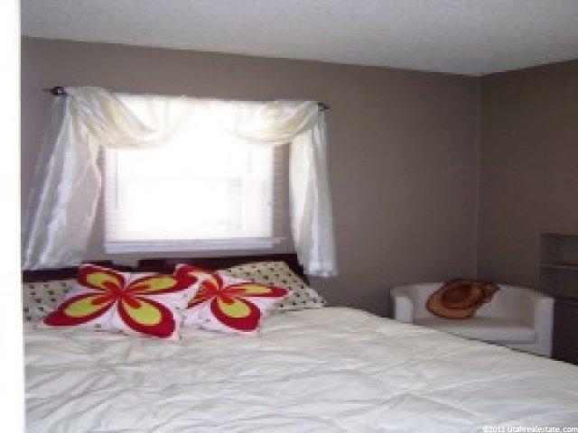 94 W 2000 N, Sunset, UT 84015 — photo 8