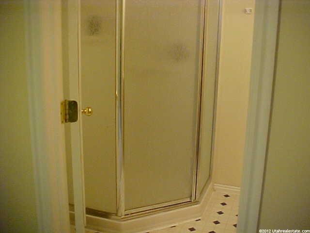 4544 S Glasmann Way E, Ogden, UT 84403 — photo 8