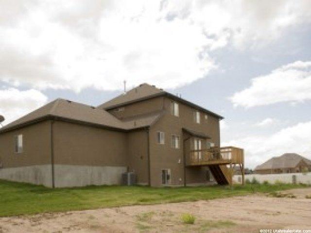 444 Cornfield Cir, Kaysville, UT 84037 — photo 2