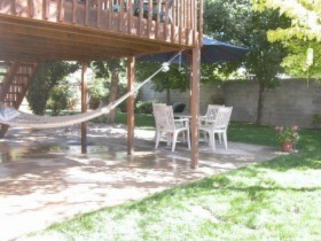 936 Granite Peak Dr, Sandy, UT 84094 — photo 2