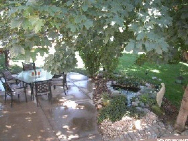 936 Granite Peak Dr, Sandy, UT 84094 — photo 5