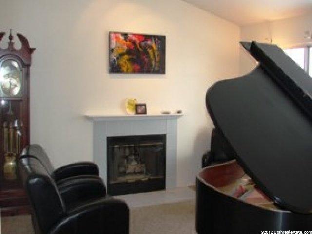 936 Granite Peak Dr, Sandy, UT 84094 — photo 6