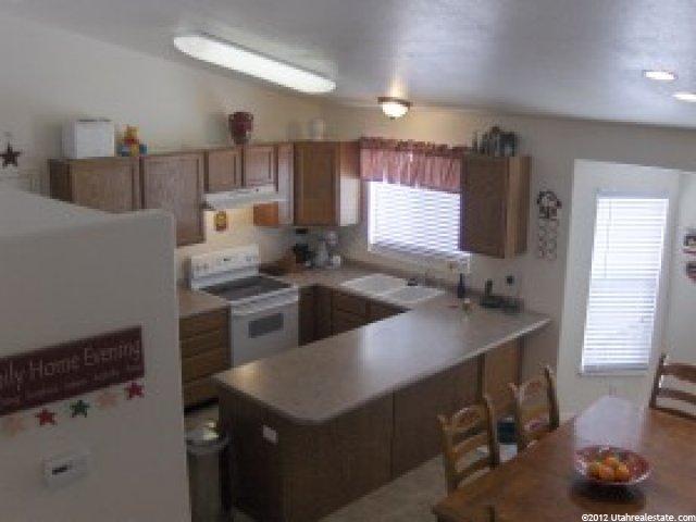 1661 Clark Ln, Farmington, UT 84025 — photo 2