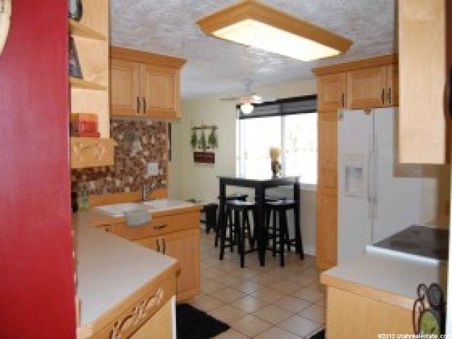 329 W 1450 N, Bountiful, UT 84010 — photo 3