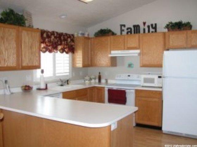1552 N 250 E, Layton, UT 84041 — photo 2