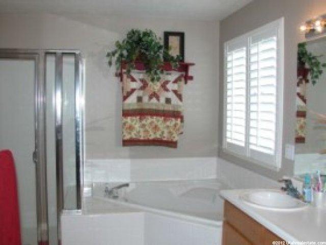 1552 N 250 E, Layton, UT 84041 — photo 6