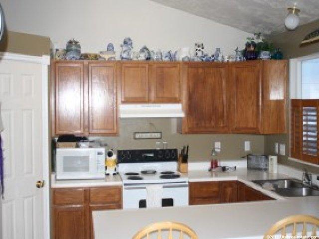 1039 N 2675 W, Layton, UT 84041 — photo 2