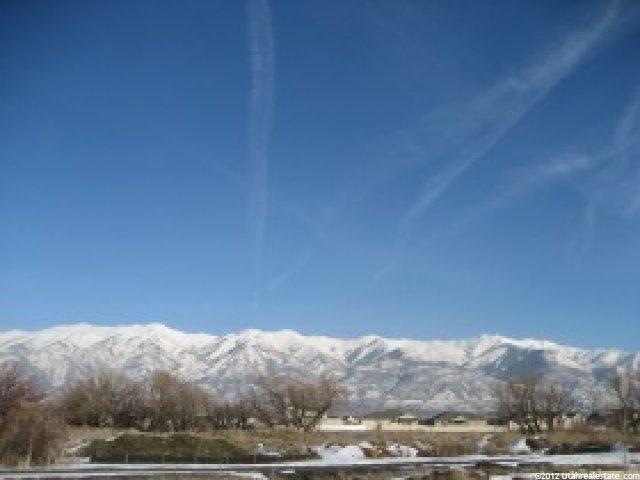 733 S 600 W, Layton, UT 84041 — photo 2