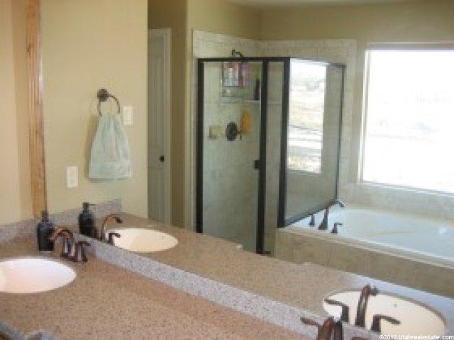 733 S 600 W, Layton, UT 84041 — photo 6