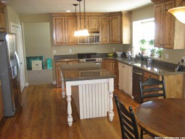 733 S 600 W, Layton, UT 84041 — photo 7