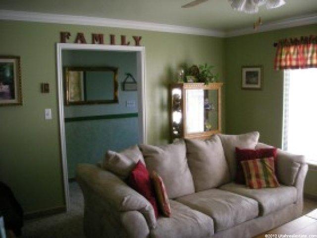 73 S 300 E, Moroni, UT 84646 — photo 4