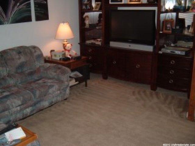 1042 W 2525 N, Layton, UT 84041 — photo 8