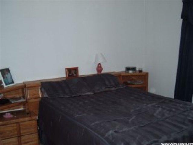 1042 W 2525 N, Layton, UT 84041 — photo 3