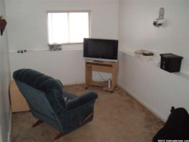 1042 W 2525 N, Layton, UT 84041 — photo 10