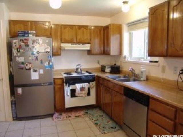 9899 Sandridge Dr, Sandy, UT 84092 — photo 3