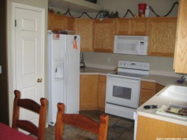 726 E 2700 N, North Ogden, UT 84414 — photo 8