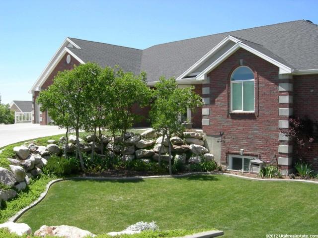 3699 N 2225 E, Layton, UT 84040 — photo 2