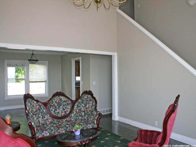 925 S 250 E, Farmington, UT 84025 — photo 2