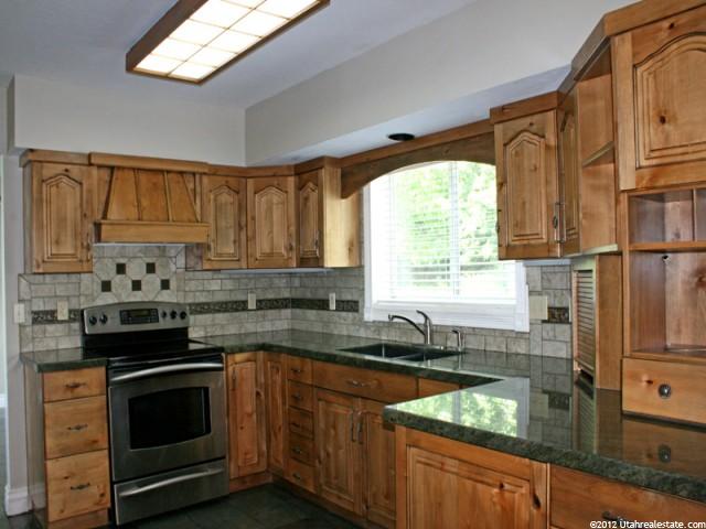 925 S 250 E, Farmington, UT 84025 — photo 4