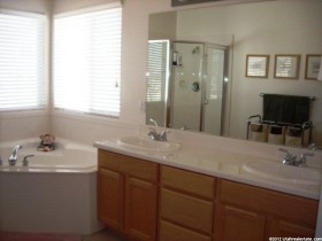 1143 N 1170 W, Clinton, UT 84015 — photo 11