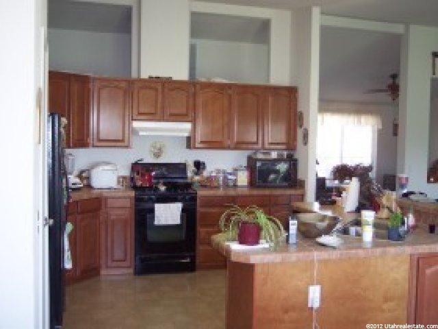 2831 S 2575 W, Roosevelt, UT 84066 — photo 3