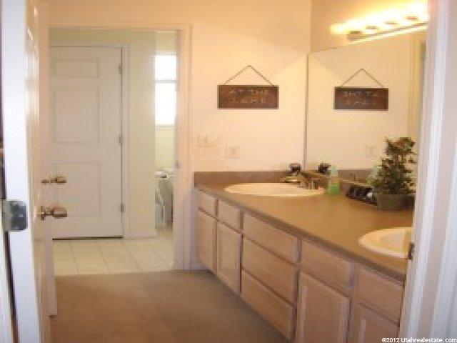 181 N 360 W, Clearfield, UT 84015 — photo 7